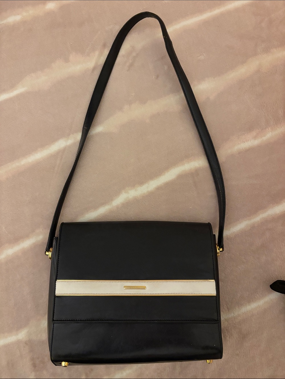 St. John NWT Black Leather Crossbody Shoulder Bag Gold Hardware $450 Retail